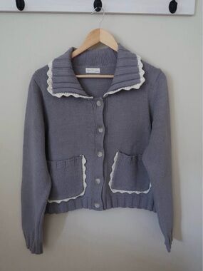 Rylee + Cru Women’s Collared Cardigan with Crochet scallop detail (dusty blue)